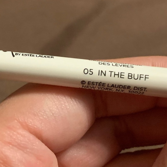 Estee Lauder The Estee Edit The Barest Contour Lipliner - Picture 2 of 4